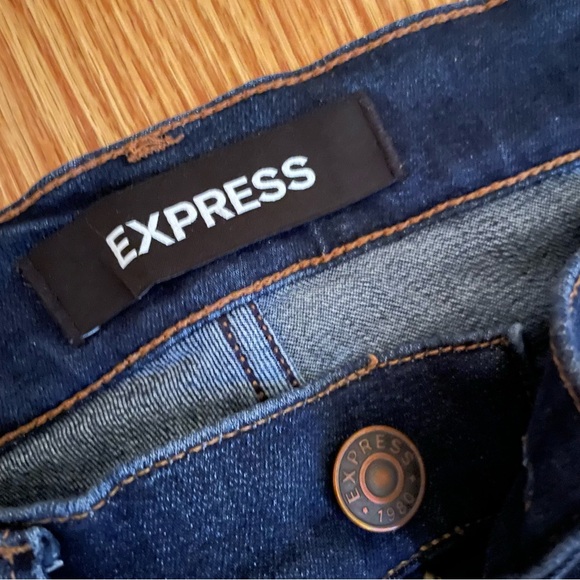 Express 4 short mid rise jean legging👖 - Picture 5 of 6